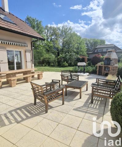 Maison à vendre 7 pièces 250 m² Neydens