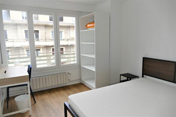 Appartement à louer    4 pièces •  Chambéry