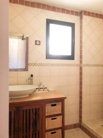 EXCLUSIVITE, MANOSQUE, résidence calme, en 3e et dernier étage, BEL APPART T4 de 82 M2 traversant et hyper clair