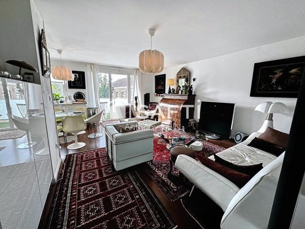 Appartement type 4 de 80m², place de parking, balcon, proximité CHR