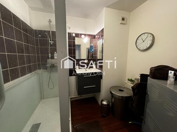 Appartement type 4 de 80m², place de parking, balcon, proximité CHR