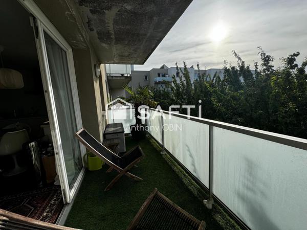 Appartement type 4 de 80m², place de parking, balcon, proximité CHR