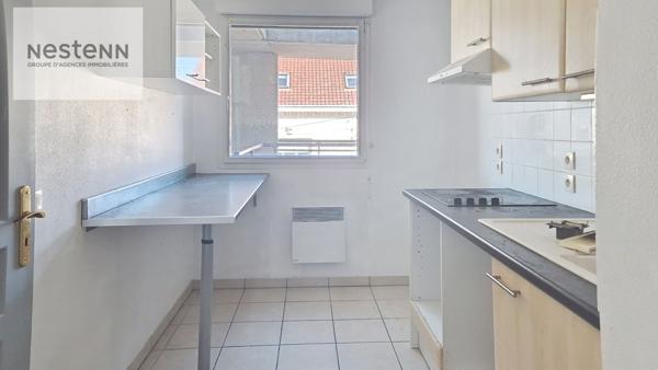 Appartement T3 dans résidence DESCARTES au 2ème étage d'une surface de 67.73 m2, 2 chambres, Ascenseur, Garage