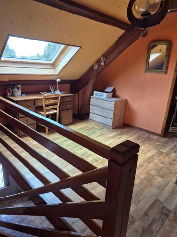 Maison de 110 m2, 3 ch, garage de 80 m2 et terrain de 2379 m2