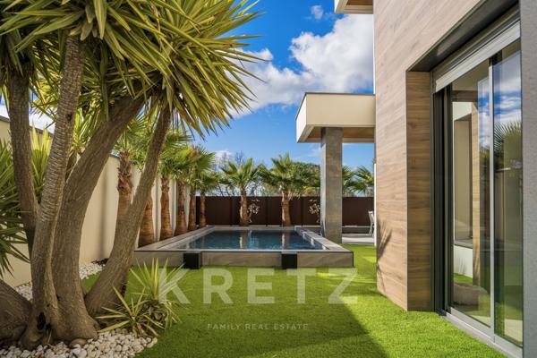 Villa contemporaine avec vue dégagée