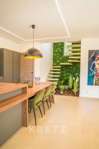 Villa contemporaine avec vue dégagée