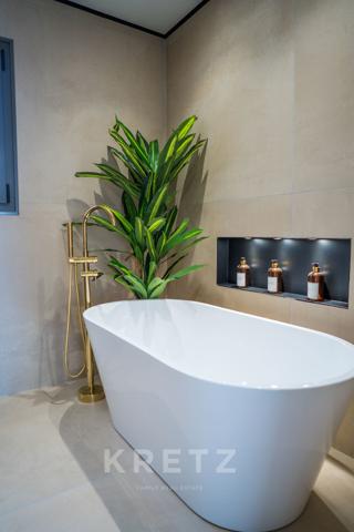 Villa contemporaine avec vue dégagée