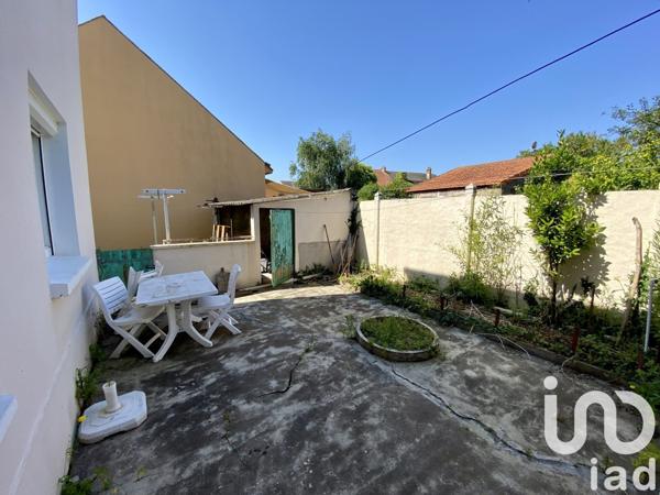 Maison traditionnelle 6 pièces de 126 m² à Saint-Nazaire (44600)