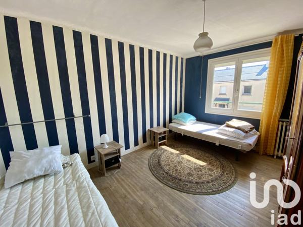 Maison traditionnelle 6 pièces de 126 m² à Saint-Nazaire (44600)