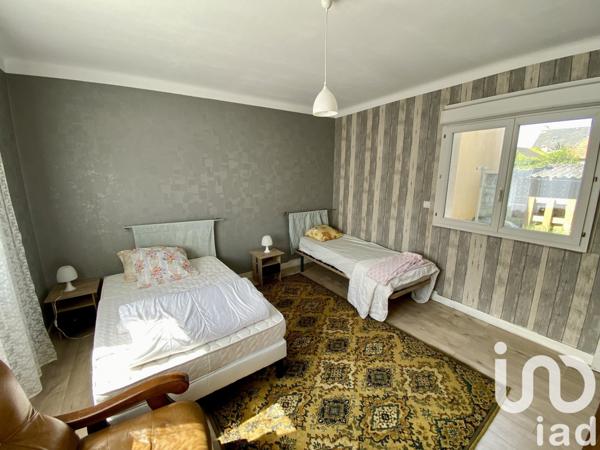 Maison traditionnelle 6 pièces de 126 m² à Saint-Nazaire (44600)