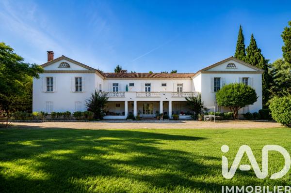Maison à vendre 23 pièces 772 m² Arles