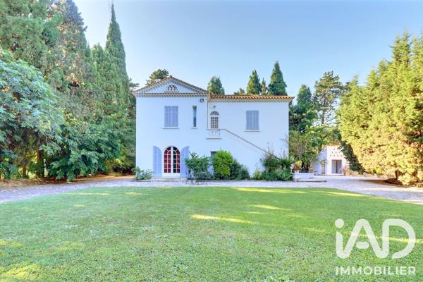 Maison à vendre 23 pièces 772 m² Arles