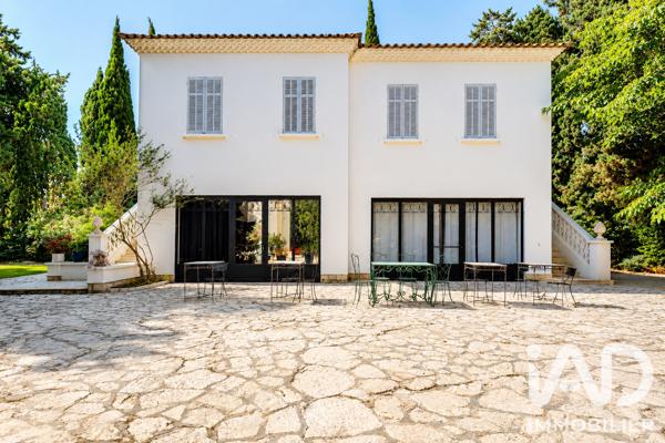Maison à vendre 23 pièces 772 m² Arles