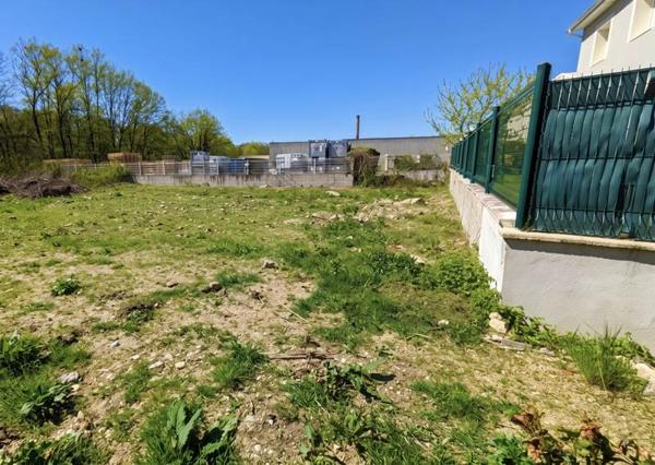 Terrain à vendre 115 000 € Saint-Clair-de-la-Tour 1063 m² DPE