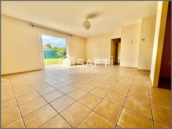 5 minutes à pied de la gare et des commerces.