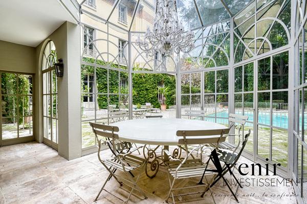 Lyon 5 Saint Irénée Fourvière - Demeure bourgeoise de 372m2 avec jardin, piscine et annexes Lyon Lyon 5 Saint Irénée Fourvière - Demeure bourgeoise de 372m2 avec jardin, piscine et annexes Lyon