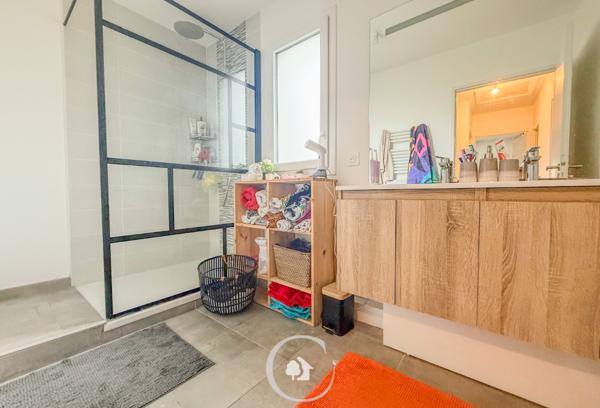 Parempuyre (33290) MAISON T4 - 3 CHAMBRES - JARDIN