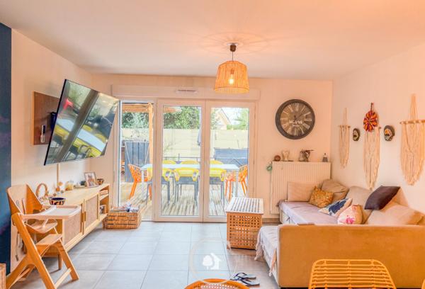 Parempuyre (33290) MAISON T4 - 3 CHAMBRES - JARDIN