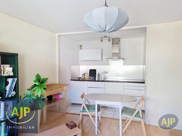 Vente appartement Nantes : 170 300 € - AJP Immobilier Nantes Rond-Point de Rennes
