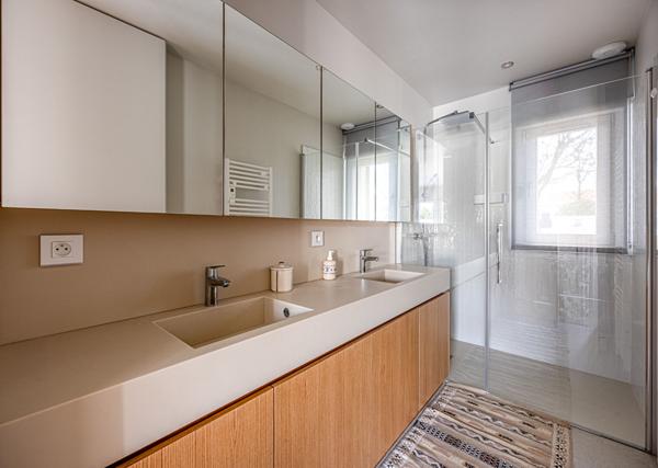 BELLE PROPRIETE ,  3 CHAMBRES JARDIN PISCINE