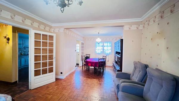 Quimper quartier Ouest – Maison de type 5 de 100 m² habitable et 135 m² utile - Garage - Cabane de jardin - terrain 511 m²