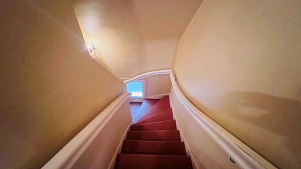 Quimper quartier Ouest – Maison de type 5 de 100 m² habitable et 135 m² utile - Garage - Cabane de jardin - terrain 511 m²