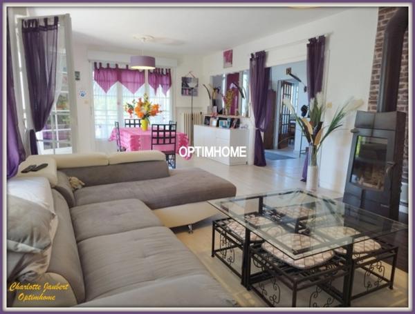 Maison à vendre 7 pièces CHALAIS (16)
