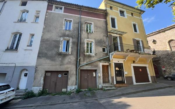 Maison à vendre    3 pièces •  Saint-Ambroix