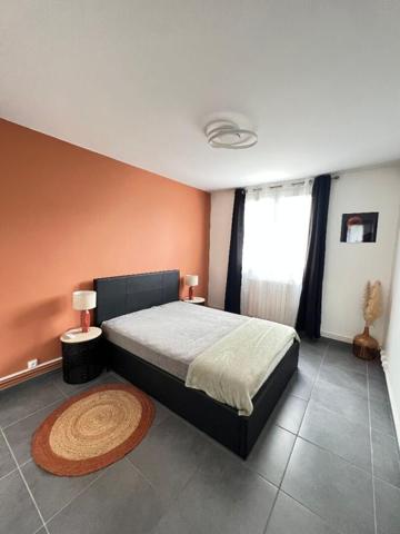 Appartement Valence 4 pièce(s) 55 m2, garage, cave