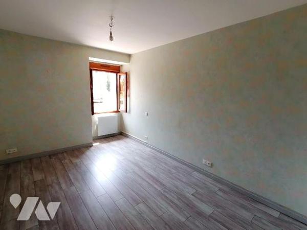 NOUVEAUTE TRENTE CINQ NOTAIRES !! Sur la commune de Bain de Bretagne, dans un hameau à 5 minute...