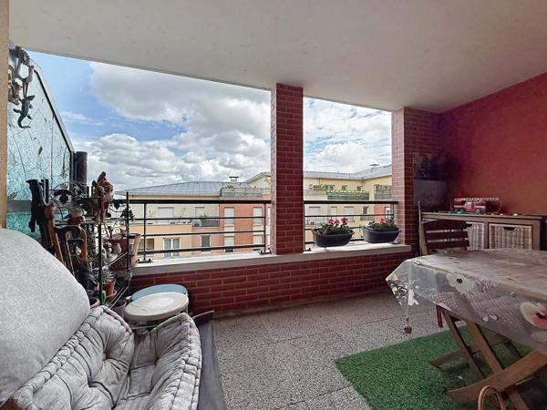 AppartementT3 avec balcon et double stationnement