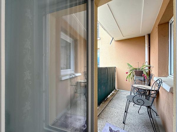 AppartementT3 avec balcon et double stationnement