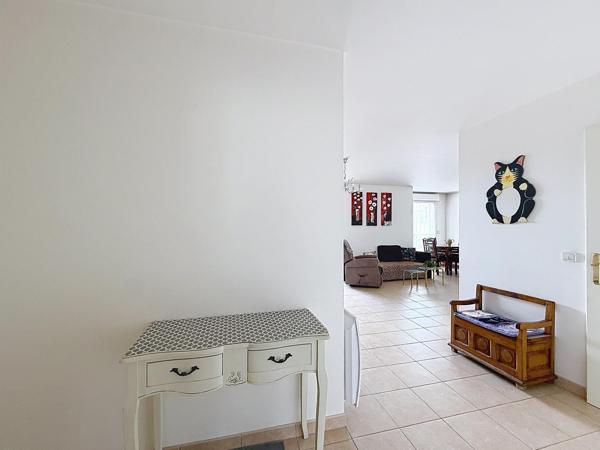 AppartementT3 avec balcon et double stationnement