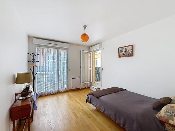 AppartementT3 avec balcon et double stationnement