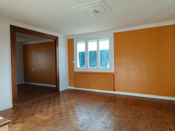 Maison - 6 pièces - 105 m²