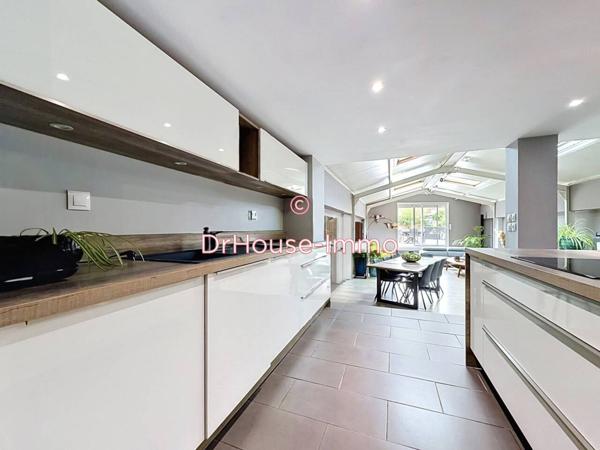 Maison à vendre 7 pièces de 197 m²