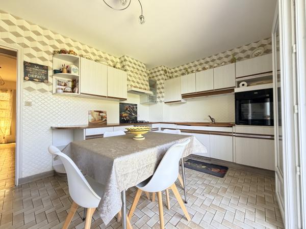 Maison 4 pièce(s) 3 chambre(s) 111 m²