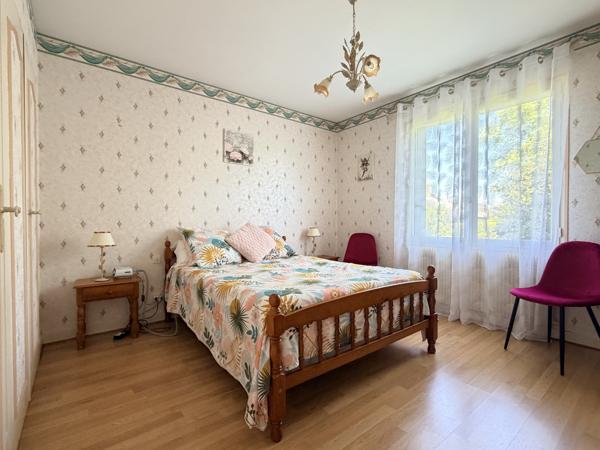 Maison 4 pièce(s) 3 chambre(s) 111 m²
