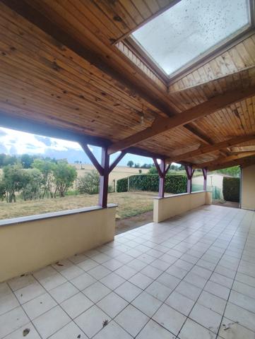 Pavillon familial avec terrain !