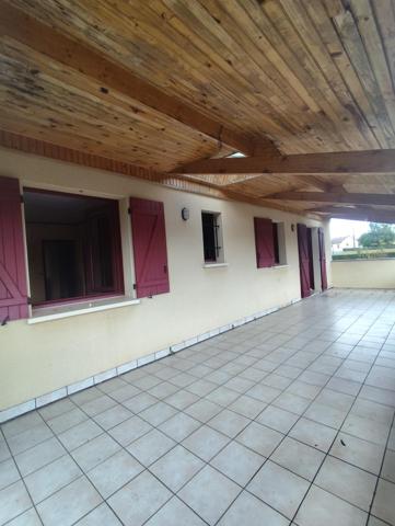 Pavillon familial avec terrain !