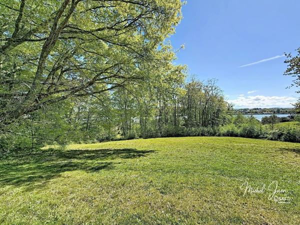 Maison de caractère – Près de 2 hectares en bord d’Adour
