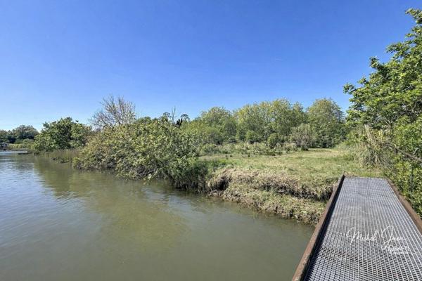 Maison de caractère – Près de 2 hectares en bord d’Adour