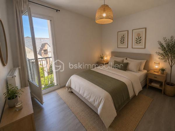 Appartement entre Halles et Vieux Tours, situé au 3eme et dernier étage sans ascenseur. Entièrement refais à neuf (peintures, sols, tableau électrique), il n'attend qu'à recevoir vos meubles.
