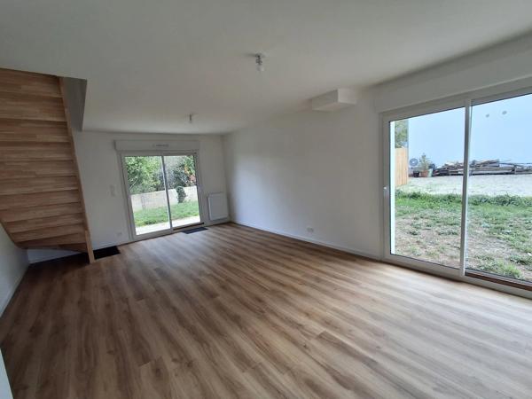 Vente                                                      Maison
                        
                     5 pièces                      75 m2                     à Pluvigner