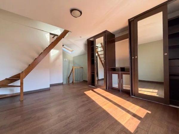 Vente                                                      Maison
                        
                     2 pièces                      38 m2                     à Melun