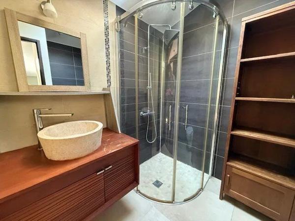 Vente                                                      Maison
                        
                     2 pièces                      38 m2                     à Melun