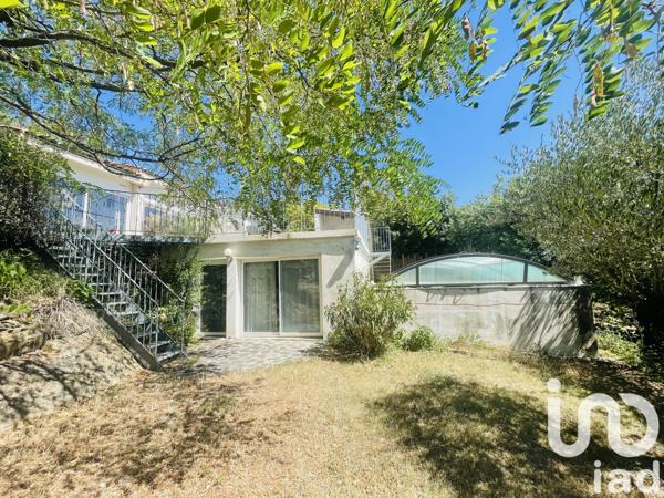 Maison à vendre 6 pièces 146 m² Villeneuve-de-Berg