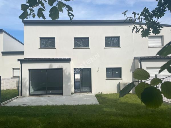 Vente maison neuve a Elven / Centre-ville, jardin, garage, proche commerces et vie de plain pied