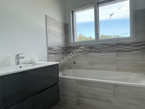 Vente maison neuve a Elven / Centre-ville, jardin, garage, proche commerces et vie de plain pied