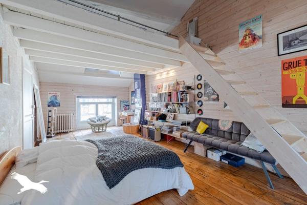 Maison à vendre 493 500 € Angoulême 6 p 209 m² DPE C